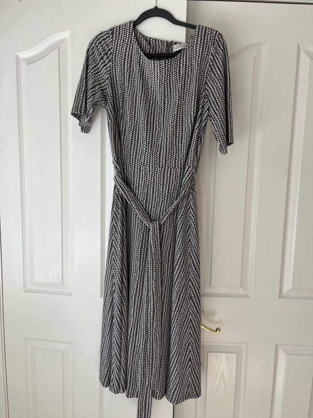 Kasper Black & White Patterned Midi Dress with Waist Tie